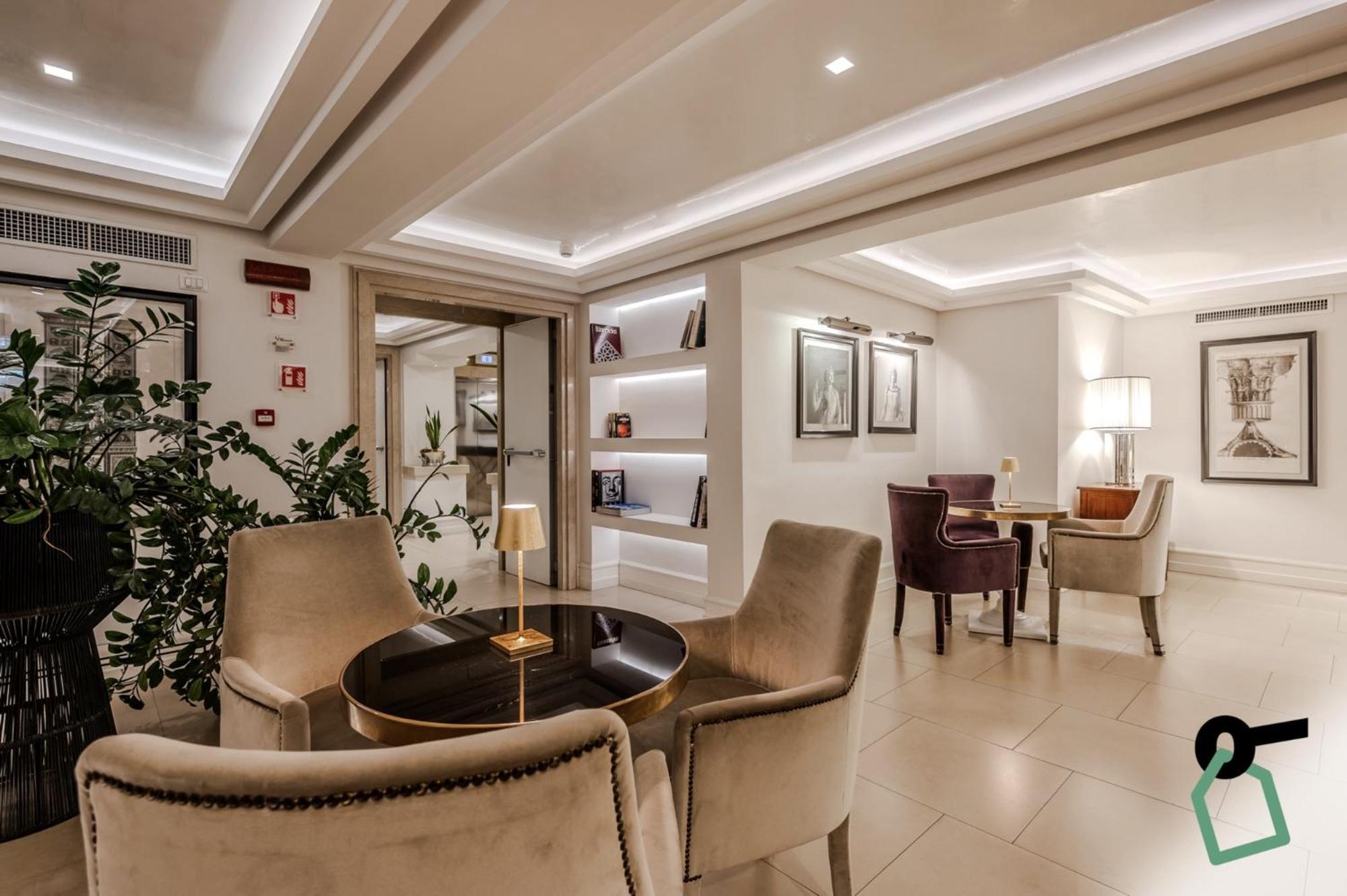 Hotiday Collection - Diaz Hotel Naples
