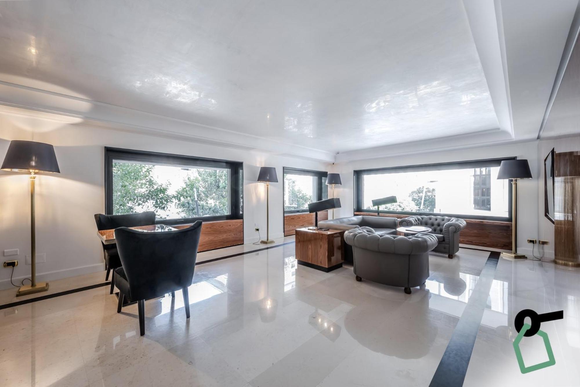 Hotiday Collection - Diaz Naples